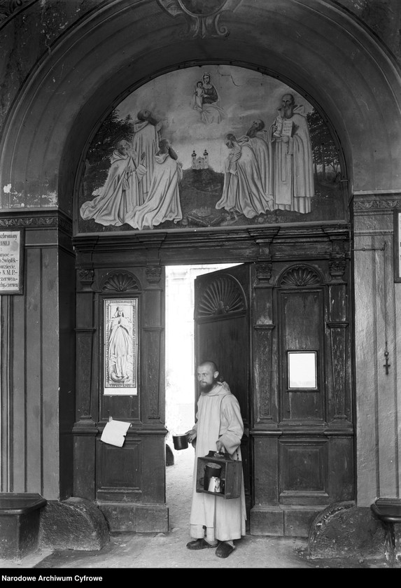 image.from.unit.number "Klasztor Kamedułów na Bielanach w Krakowie"