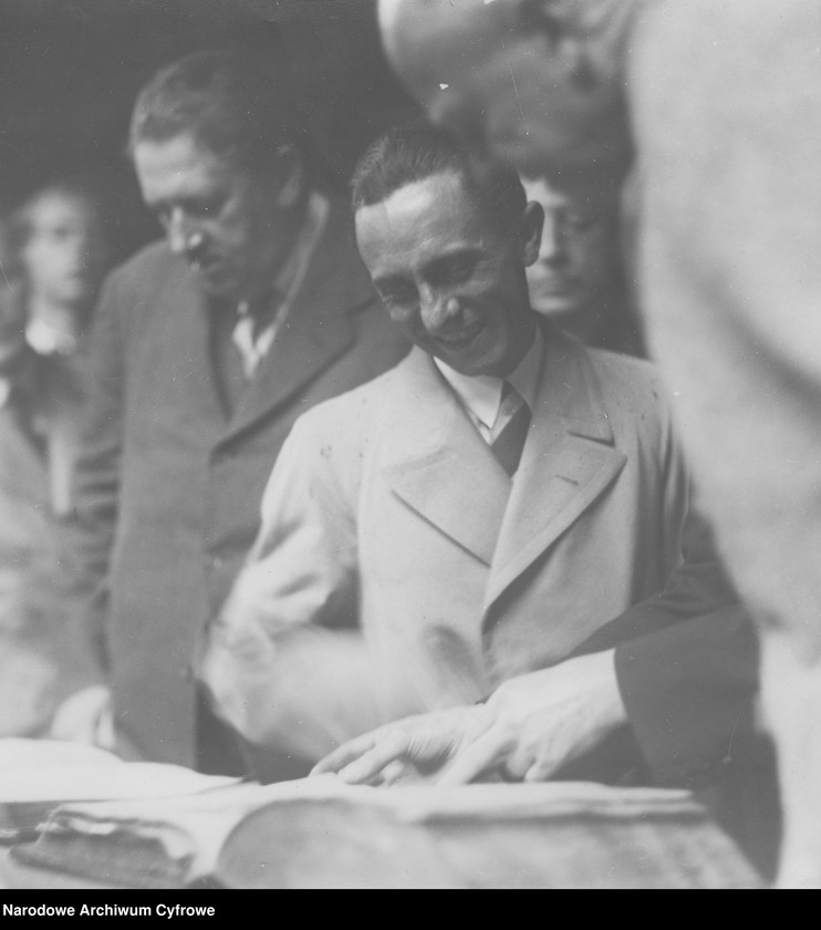 image.from.unit.number "Wizyta oficjalna ministra propagandy Niemiec Josepha Goebbelsa w Polsce"