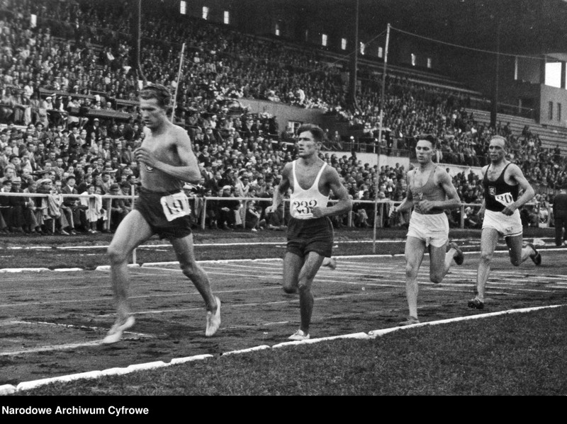 image.from.unit.number "Lekkoatletyczne mistrzostwa Polski na Stadionie Wojska Polskiego im. Marszałka Józefa Piłsudskiego w Warszawie"