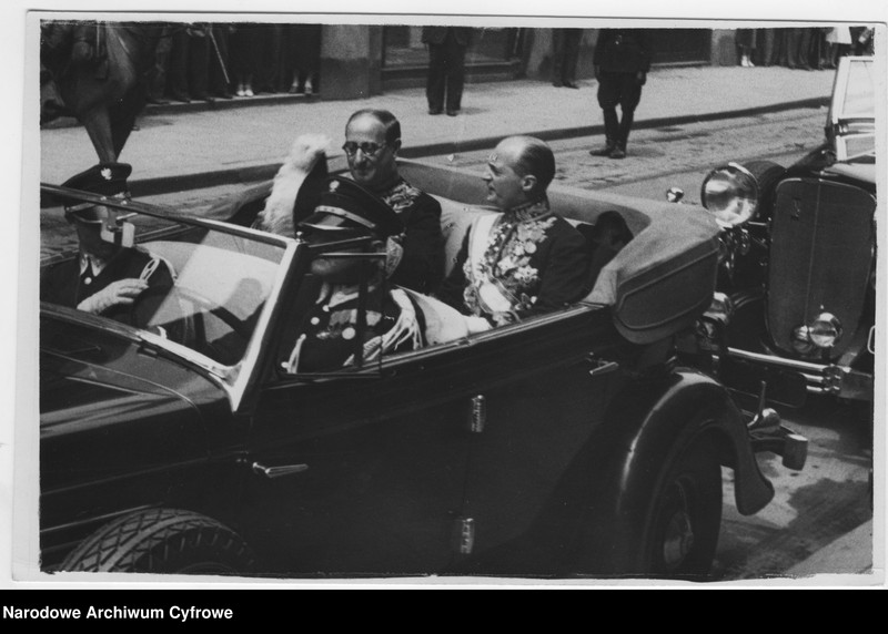 image.from.unit.number "Wizyta ambasadora Włoch w Polsce Pietro Arone di Valentino w Krakowie połączona ze złożeniem listów uwierzytelniających prezydentowi RP Ignacemu Mościckiemu"