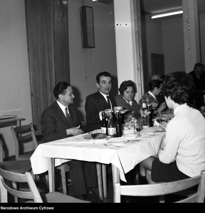 image.from.unit.number "Spotkanie sylwestrowe Warszawskiego Komitetu Zjednoczonego Stronnictwa Ludowego w Warszawie"