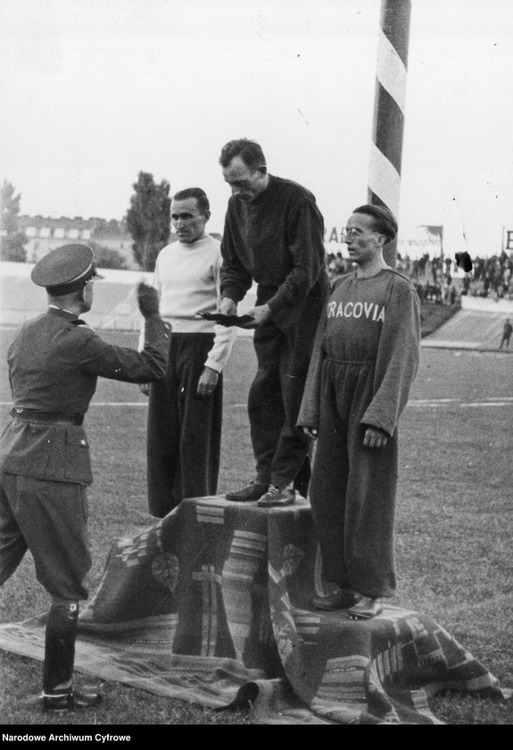 image.from.unit.number "Lekkoatletyczne mistrzostwa Polski na Stadionie Wojska Polskiego im. Marszałka Józefa Piłsudskiego w Warszawie"