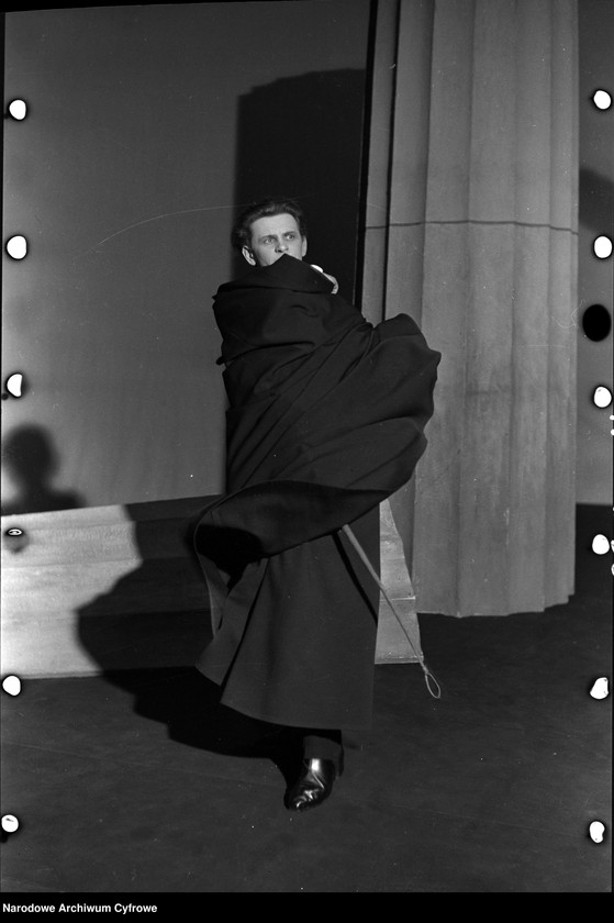 image.from.unit.number "Warszawa. Teatr Narodowy - sztuka "Kordian""