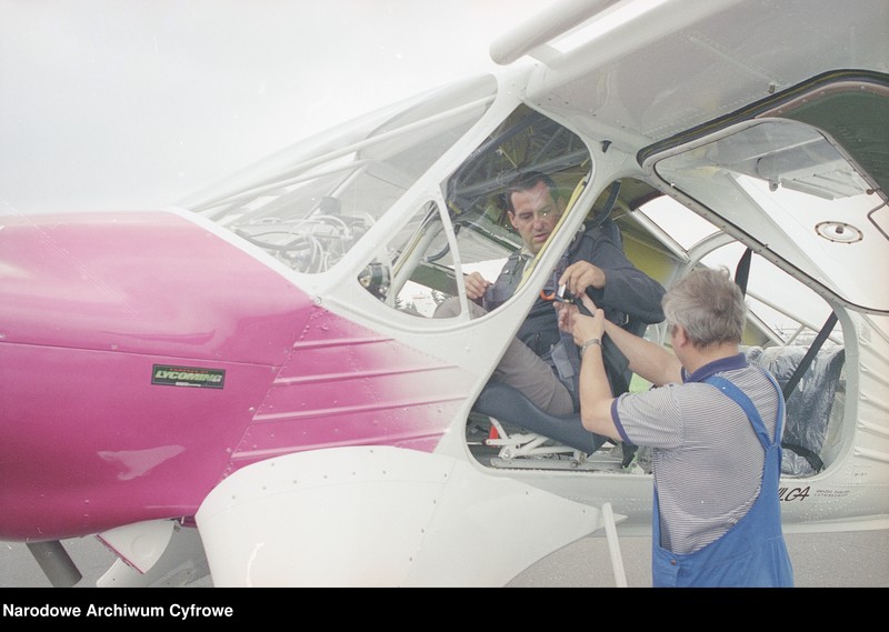 image.from.unit.number "Samolot PZL-104M Wilga 2000 (SP-PHG) - oblot prototypu"