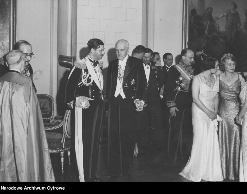 image.from.unit.number "Wizyta oficjalna króla Rumunii Karola II i rumuńskiego następcy tronu księcia Michała w Polsce"