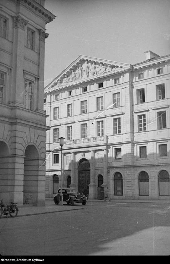 image.from.unit.number "Odbudowany Dom Interesów Andrzeja Zamoyskiego (Pałac Zamoyskich) przy ul. Nowy Świat 67/69 w Warszawie"