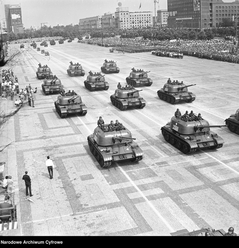 image.from.unit.number "Obchody XX-lecia PRL podczas Narodowego Święta Odrodzenia Polski (22 lipca) na pl. Defilad w Warszawie"
