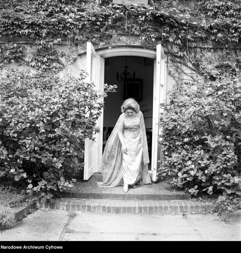 image.from.unit.number "Regina Smendzianka, pianistka"