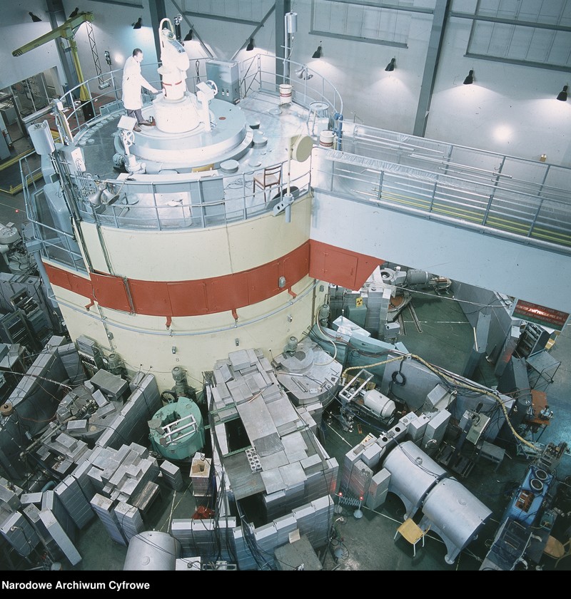 image.from.unit.number "Reaktor atomowy "EWA" w Instytucie Badań Jądrowych w Świerku"