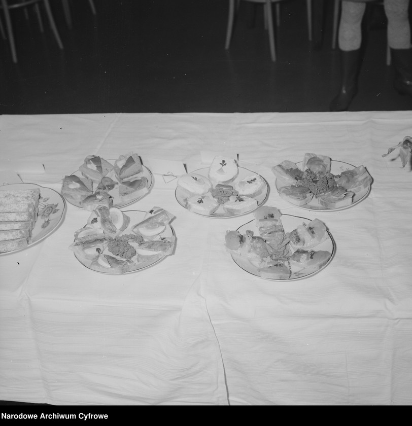 image.from.unit.number "Stołówka zakładów "Tewa" w Warszawie"