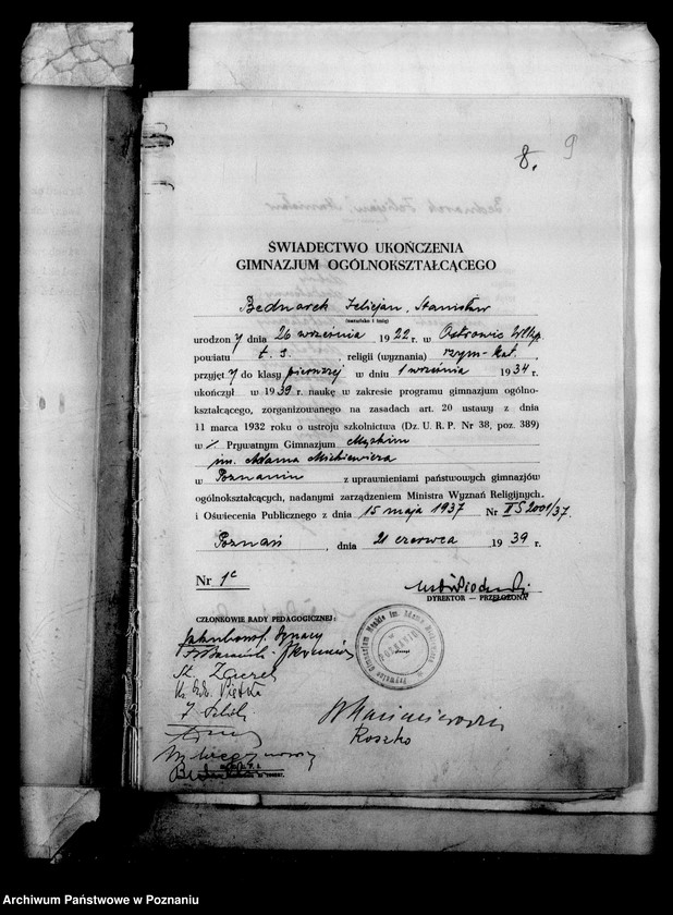 Obraz 12 z jednostki "Prywatne Liceum i Gimnazjum imienia Mickiewicza - Poznań [spis uczniów klasy II liceum oraz świadectwa ukończenia gimnazjum (IV klasy)]"