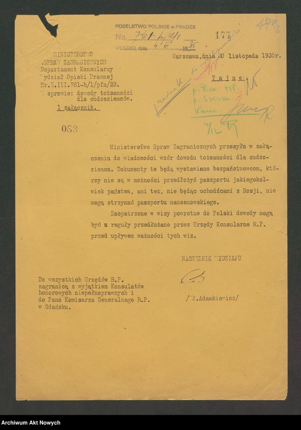 image.from.unit "Informacje dotyczące ruchu żydowskiego. Dowody tożsamości dla cu­dzoziemców - bezpaństwowców (okólnik MSZ, dowód tożsamości)"