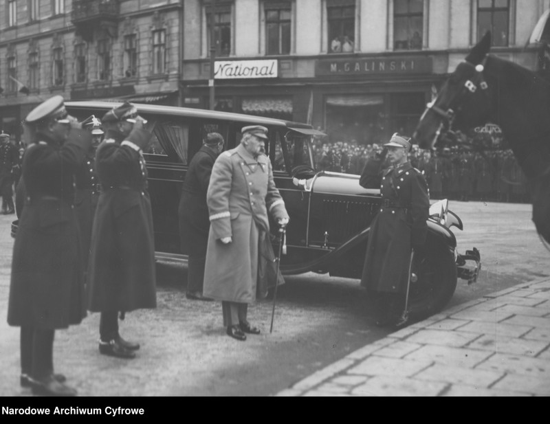Obraz 9 z jednostki "Obchody Święta Niepodległości na placu Marszałka Józefa Piłsudskiego w Warszawie"