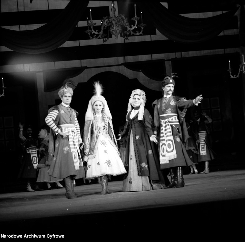 Obraz 1 z jednostki "Warszawa. Teatr Narodowy - przedstawienie "Kram z piosenkami""