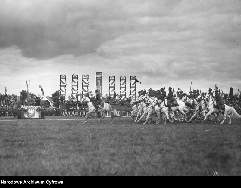 image.from.unit.number "Uroczystości 10-lecia rządów prezydenta RP Ignacego Mościckiego w Warszawie "