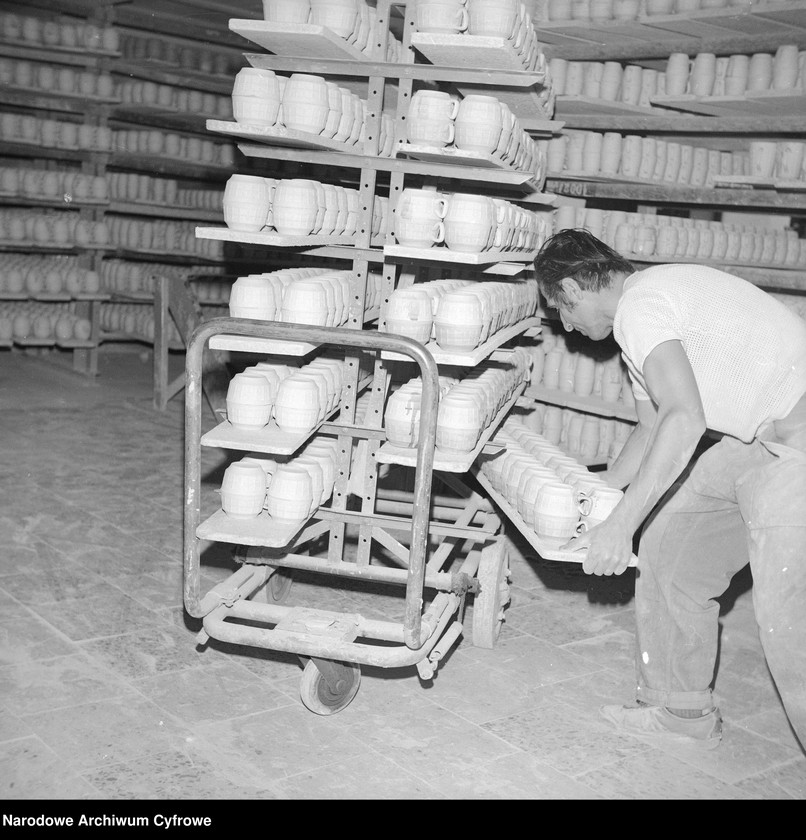 image.from.unit.number "Zakłady Porcelitu Stołowego w Pruszkowie"