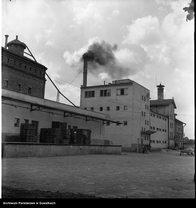 image.from.unit.number "Białostockie Zakłady Piwowarskie Przedsiębiorstwo Państwowe Browar w Suwałkach."