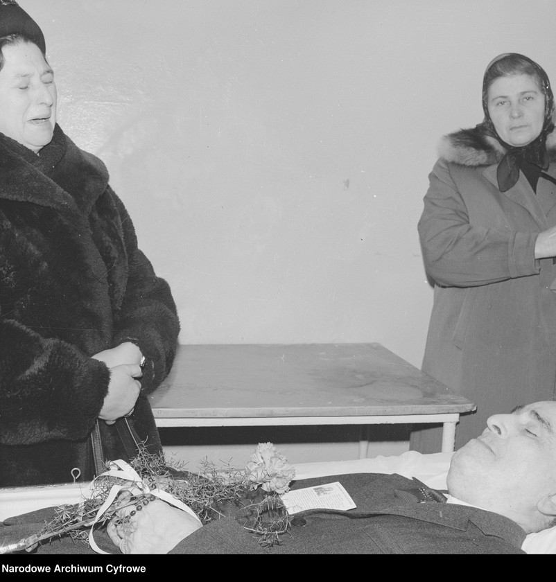 Obraz 2 z jednostki "Pogrzeb działacza Zjednoczonego Stronnictwa Ludowego w Warszawie"