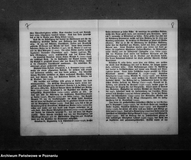 image.from.unit.number "Historia Polski w języku niemieckim w broszurze "Polnische Könige" oraz w gazecie "Deutsche Warschauer Zeitung", ponadto rozprawa o pożyczce wojennej [język niemiecki] i gazeta francuska z 1894 roku "Le Petit Temps" z artykułu na temat socjalizmu we Włoszech"