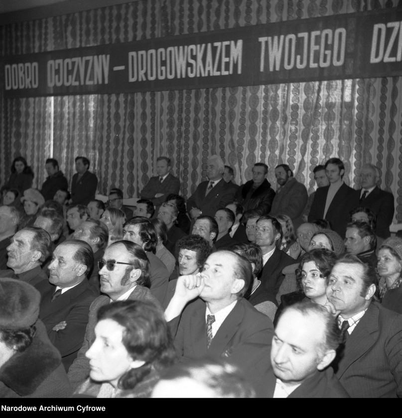 Obraz 19 z jednostki "Wizyta prezesa Stanisława Gucwy w Zakładach Mięsnych w Dębicy"