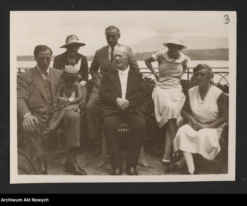 image.from.unit.number "I. J. Paderewski i E. Schelling w otoczeniu rodziny i przyjaciół. Fotografie"