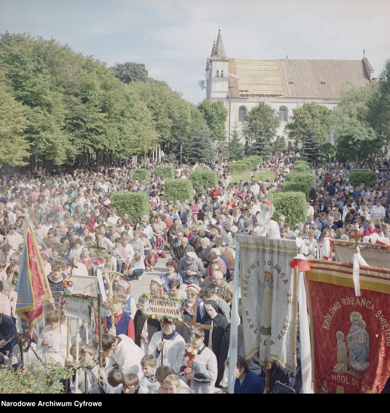 Obraz 5 z jednostki "Uroczystości odpustowe w kościele Narodzenia Najświętszej Maryi Panny w Biechowie"