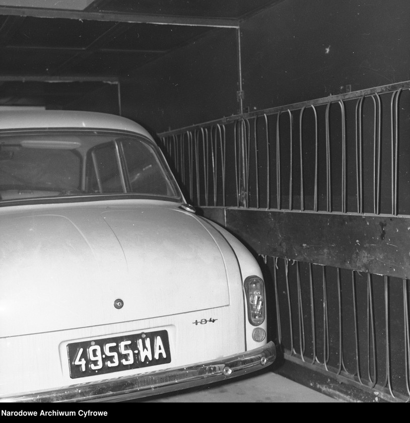 image.from.unit.number "Stacje obsługi Stołecznego Przedsiębiorstwa Usług Motoryzacyjnych w Warszawie"