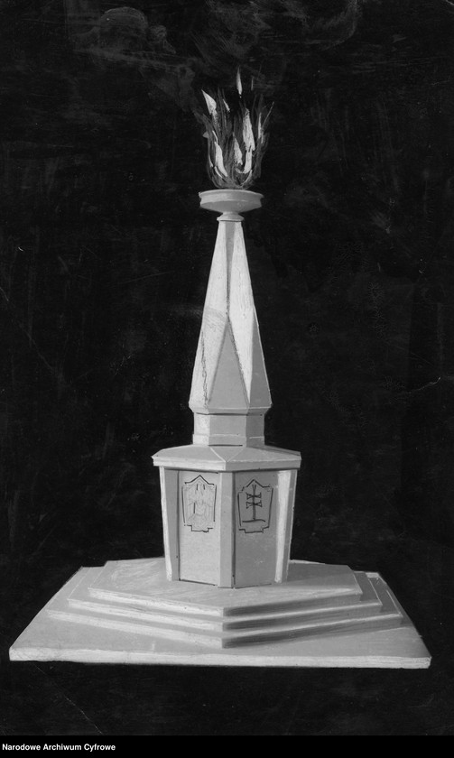 image.from.unit.number "Chorzów. Pomnik Powstańców Śląskich."