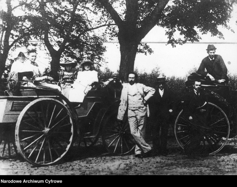 image.from.unit.number "Carl Benz"