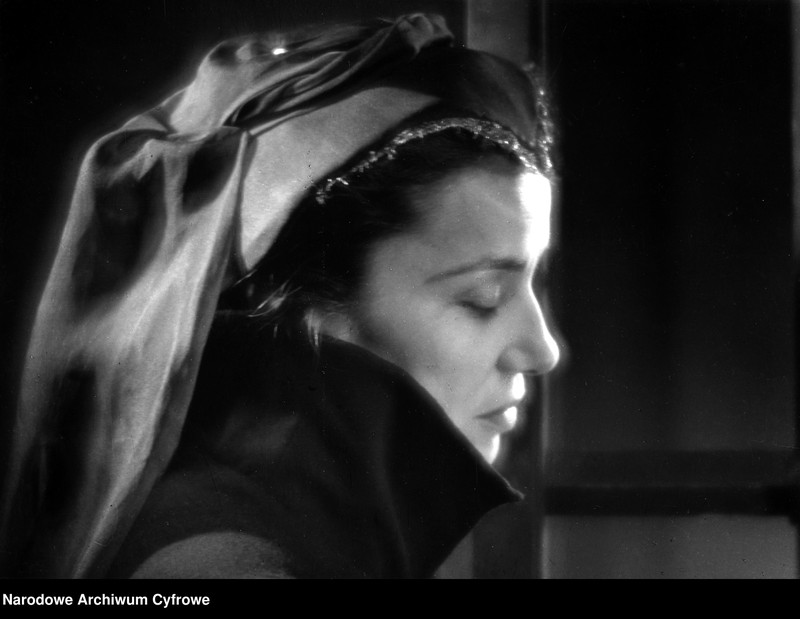 image.from.unit.number "Warszawa. Teatr Narodowy - sztuka "Maria Stuart""