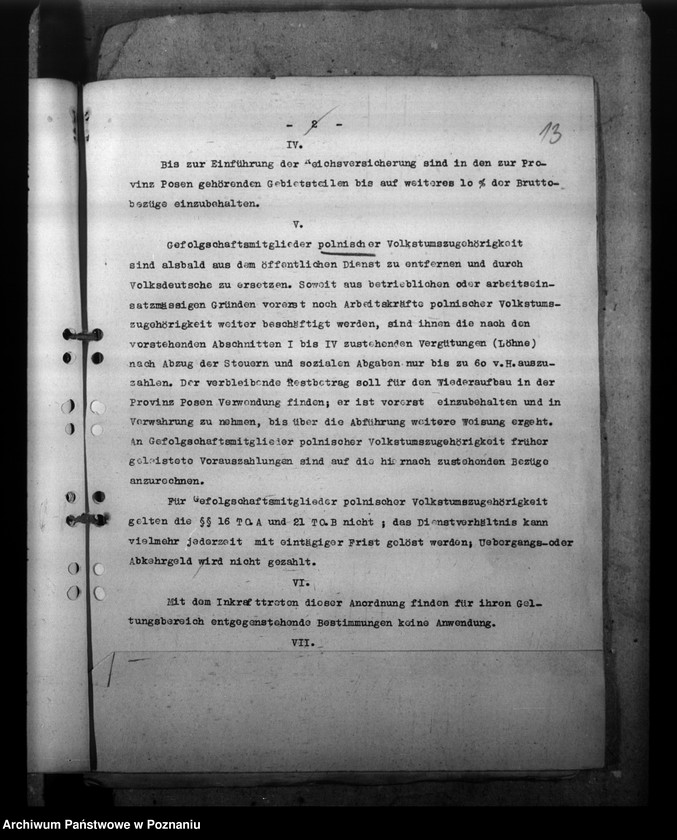 Obraz 17 z jednostki "Regelung des Dienstverhältnisses der Gefolgschaftsmitglieder im Gebiet Posen. Alters- und Hinterbliebenenversorgung. Entfernung der Polen ausdem öffentlichen Dienst"