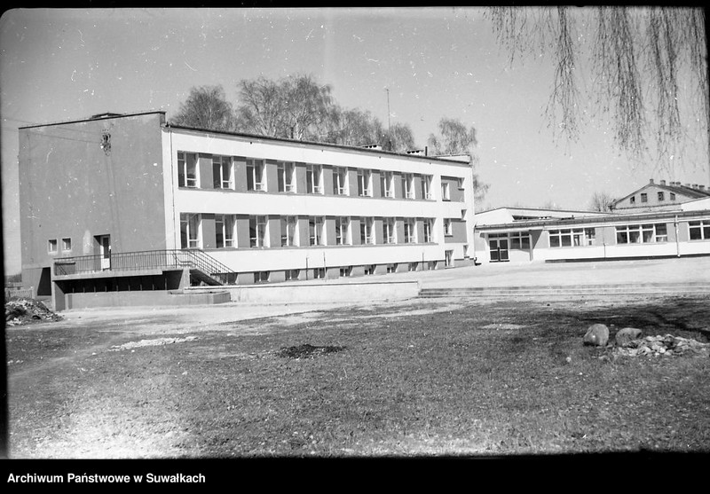 image.from.unit.number "Szkoła Podstawowa Nr 4 w Suwałkach"