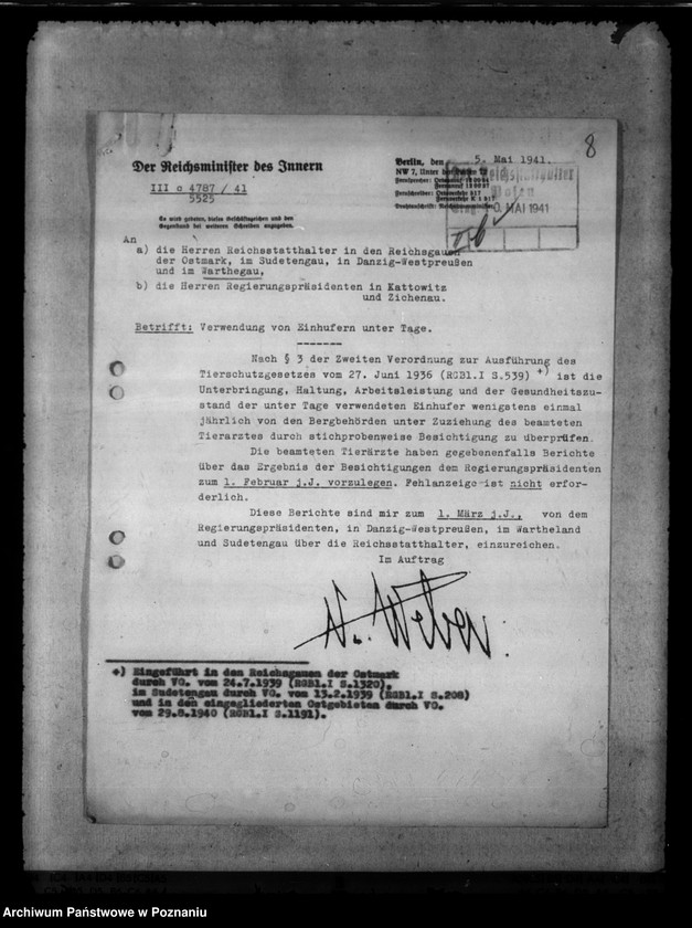 Obraz 12 z jednostki "Tierquälerei an Pferden. Scheuklappen."