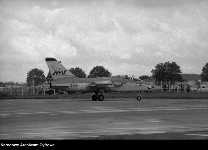 image.from.unit.number "36. Międzynarodowy Salon Lotniczy w Paryżu-Le Bourget"