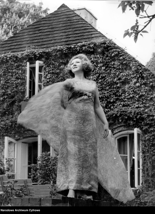 image.from.unit.number "Regina Smendzianka, pianistka"