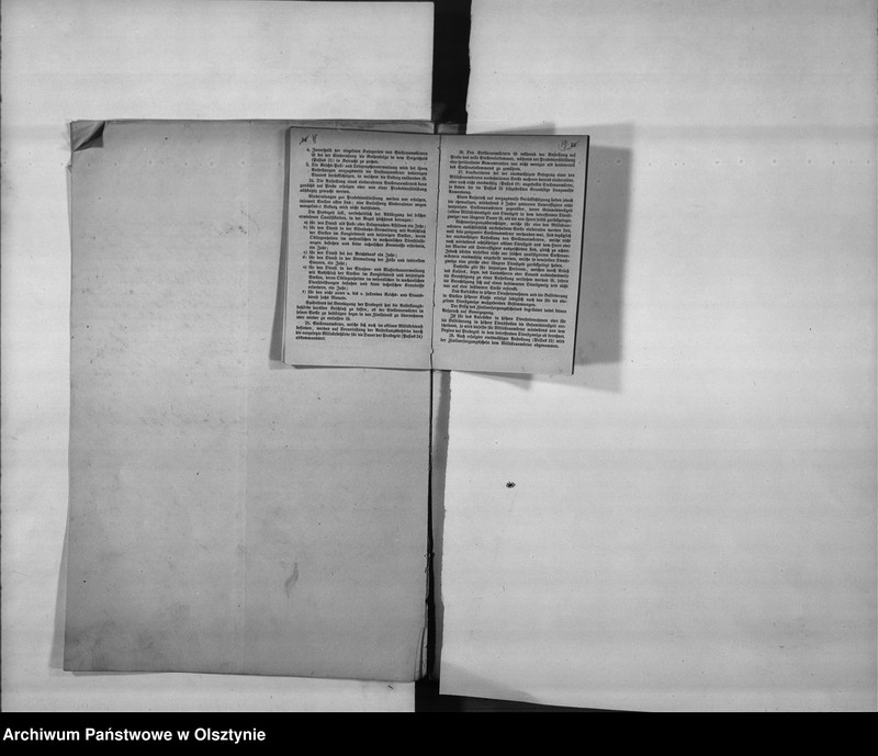 image.from.unit.number "Regierungs-Büreau-Diätar Kunde [August Karl Ferdinand]. 1. April 1895 Reg.[ierungs] Sekr.[etär] Assistent, 1. April 1896 Regierungssekretär, 15. November 1915 Regierungsrat"
