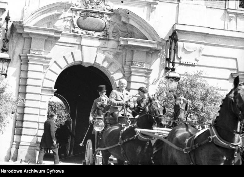 image.from.unit.number "Wizyta księcia Kentu Jerzego Windsora z małżonką Mariną w Polsce"
