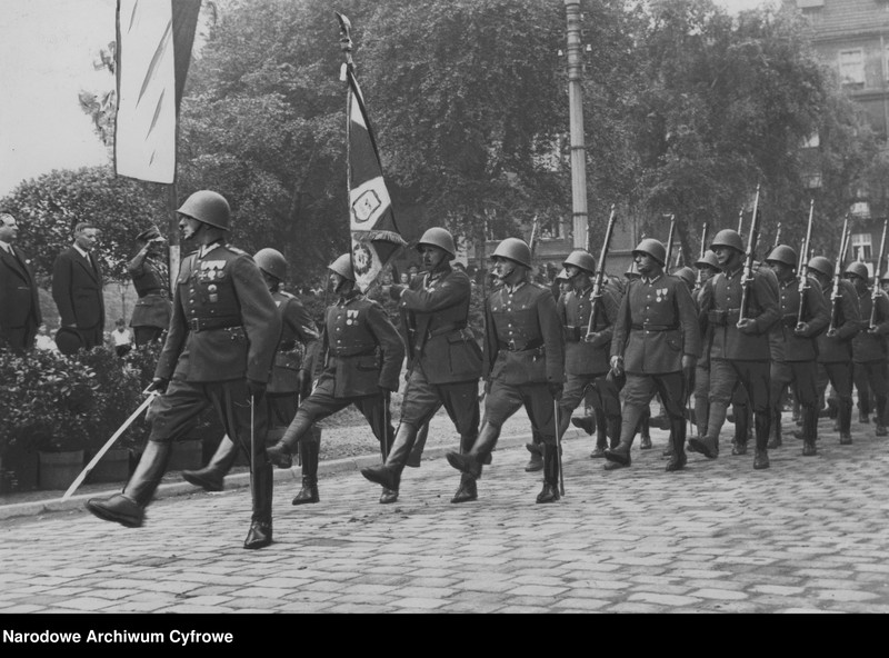 image.from.unit.number "Święto 73 pułku piechoty w Katowicach"