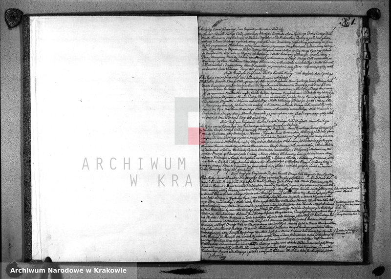 Obraz z jednostki "PAR. BOŻEGO CIAŁA ZAPOW. MAŁŻ. 1811. Akta zapowiedzi i małżeństw zaczęte od dnia 1. Stycznia 1811r. Pisane przez K. Frygdyana Bogdzińskiego Kan. Reg. Later. Kustosza Kościoła parafialnego Bożego Ciała Urzędnika stanu cywilnego miasta Kazimierza przy Krakowie, w powiecie i departamencie Krakowskim. 1811"