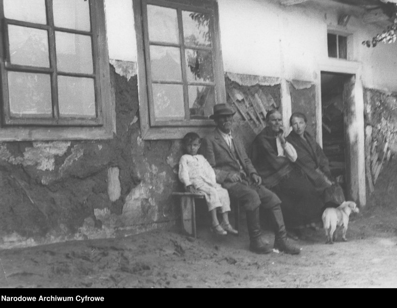 Obraz 1 z jednostki "Lwowska rodzina robotnicza"