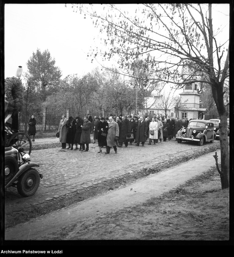 Obraz 1 z jednostki "Pogrzeb S. Skrzywana - rodzina, laweta, kondukt, żałobnicy"