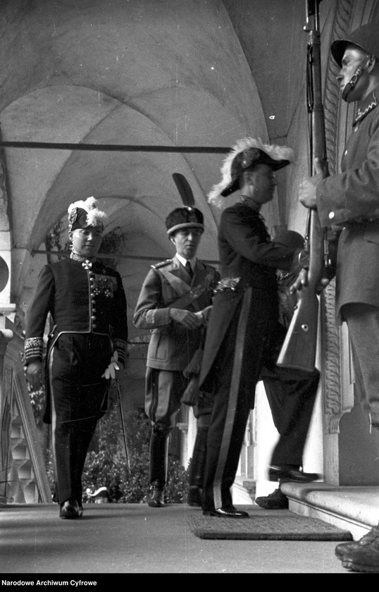 image.from.unit.number "Wizyta ambasadora Włoch w Polsce Pietro Arone di Valentino w Krakowie połączona ze złożeniem listów uwierzytelniających prezydentowi RP Ignacemu Mościckiemu"