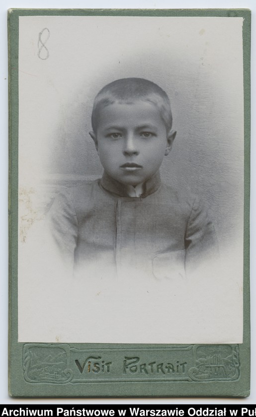 Obraz 2 z kolekcji "Chłopcy w niebieskich mundurkach... - uczniowie pułtuskiego Gimnazjum z okresu I wojny światowej"