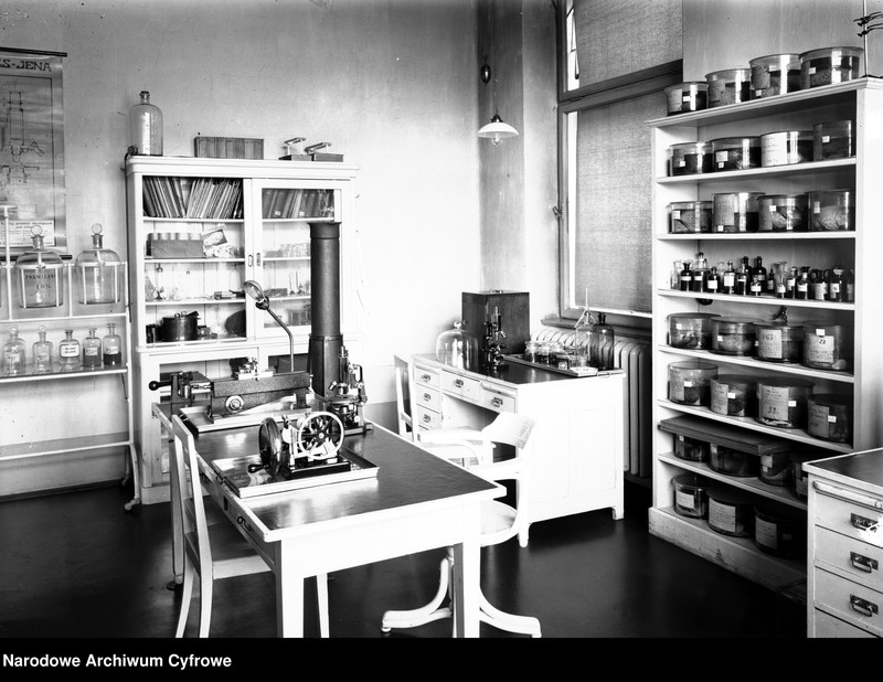 Obraz 2 z jednostki "Klinika Neurologiczno-Psychiatryczna Uniwersytetu Jagiellońskiego w Krakowie"