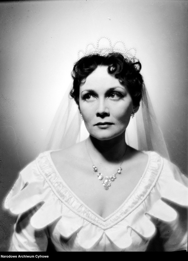 Obraz 16 z jednostki "Warszawa. Teatr Narodowy - sztuka "Panna mężatka""