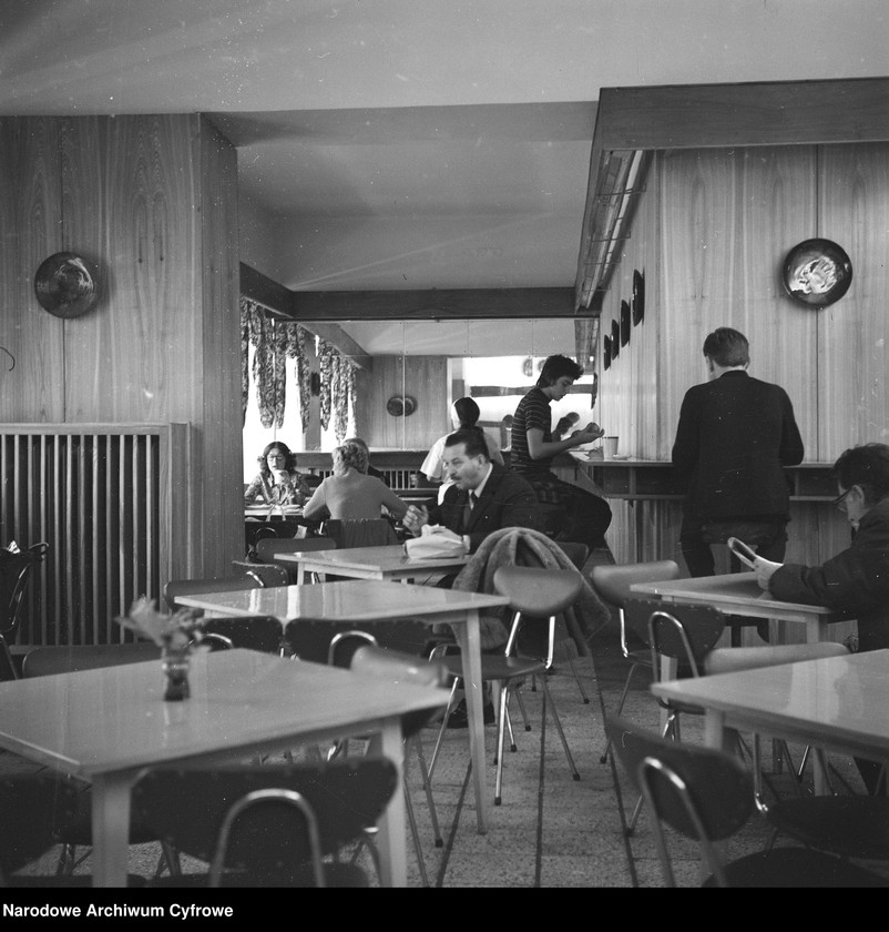 image.from.unit.number "Bar mleczny "Familijny" przy ul. Nowy Świat 39 w Warszawie"