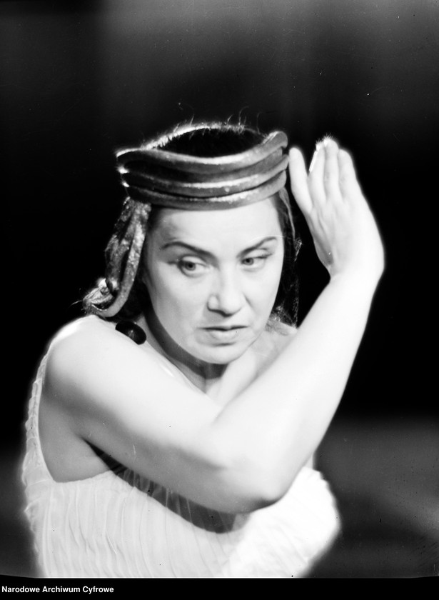 image.from.unit.number "Warszawa. Teatr Narodowy - sztuka "Fedra""