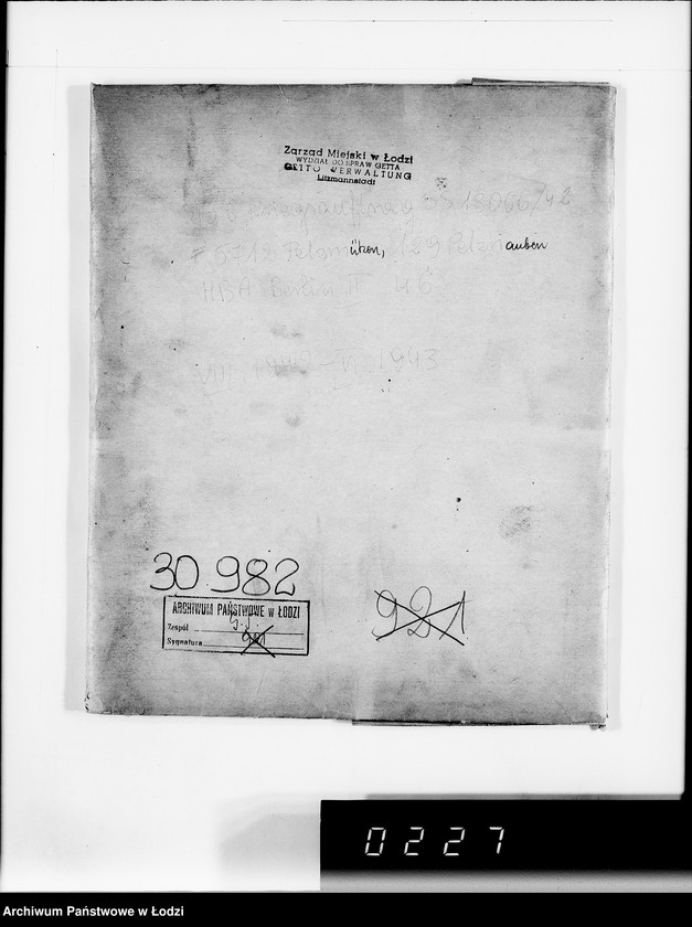 Obraz 4 z jednostki "456 Kriegsauftrag SS 13066/42 5712 Pelzmützen, 129 Pelzhauben HBA Berlin II"