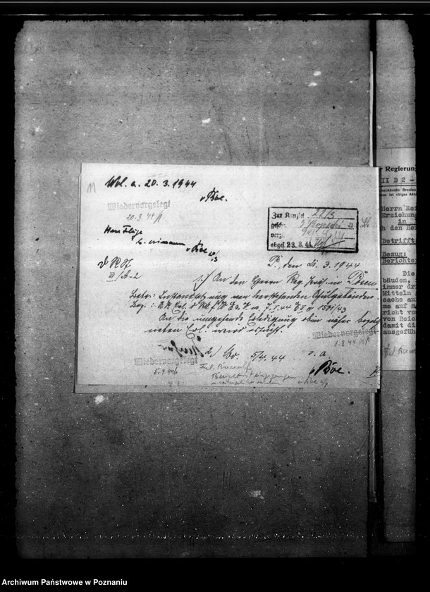 Obraz 15 z jednostki "Leel stehende Schulgebäude. Einsatz von Baracken"