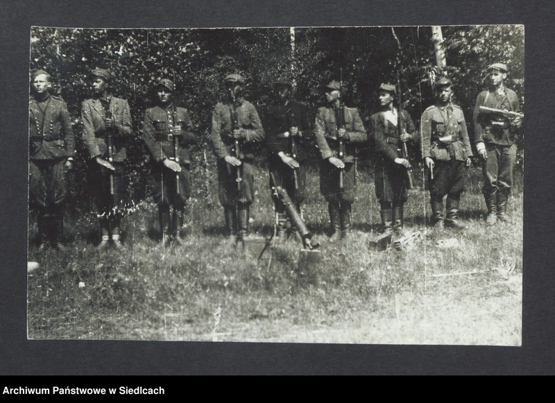 Obraz 8 z kolekcji "Żołnierze Oddziału Partyzanckiego „Zenona”111"